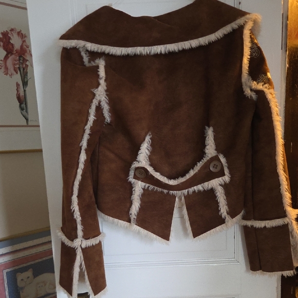 Jacket - Picture 4 of 4